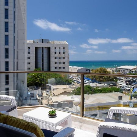 Studio & Apartments On The Beach By Aspentlv Тель-Авив Экстерьер фото